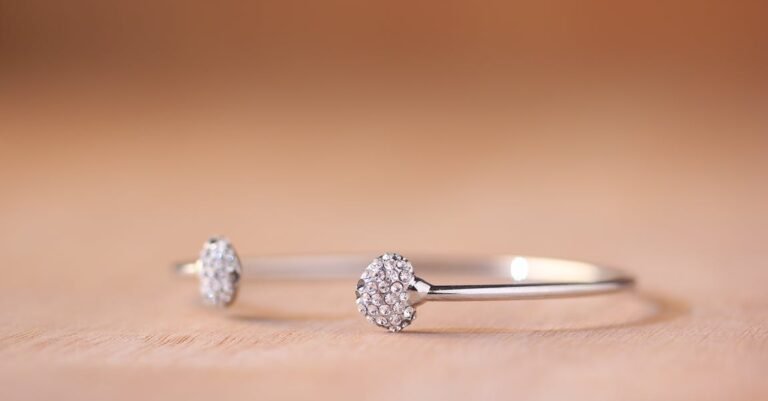 The Best Time Of Year To Buy An Engagement Ring