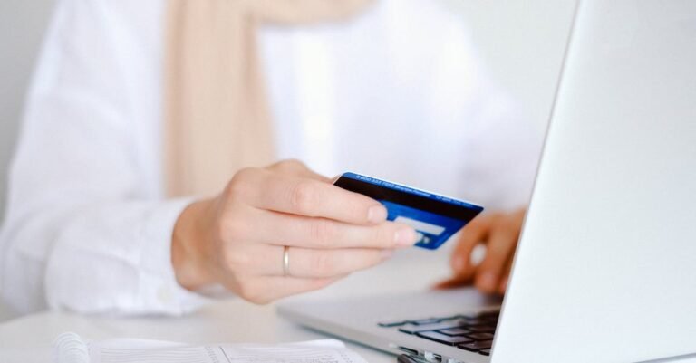 A Few Tips For Shopping Online And Saving Money